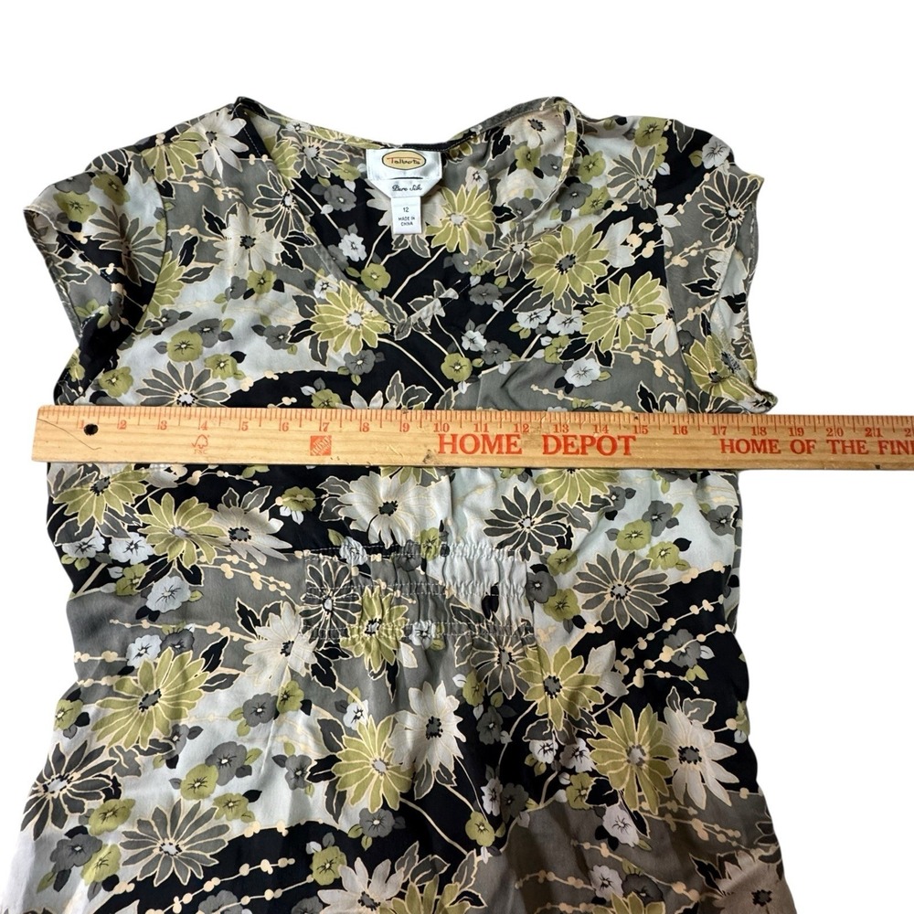 Talbots Pure Silk Gray Green Floral Shirt Sz 12 V-Neck Short Sleeve Lightweight - Picture 3 of 7